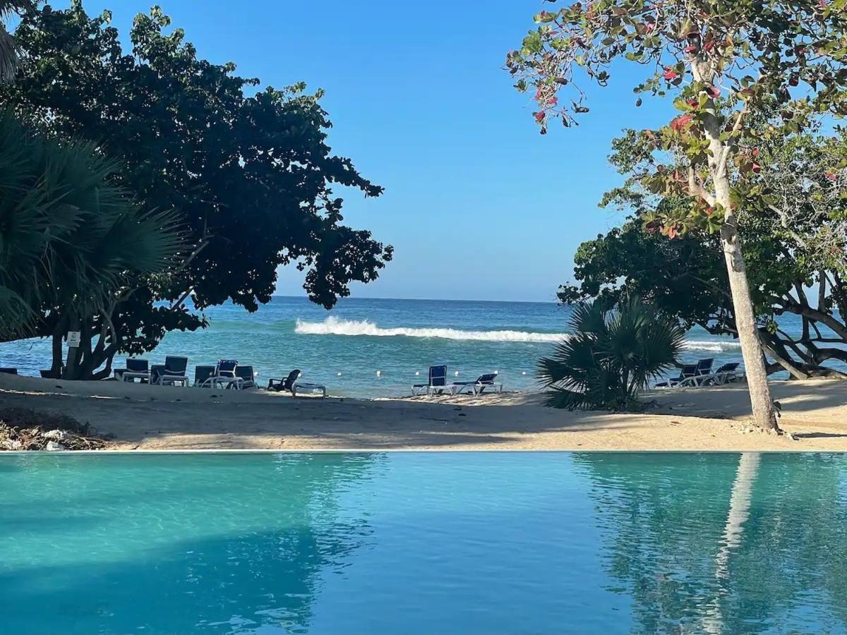 Irie Vibes Ocean View Villa เนกริล ภายนอก รูปภาพ